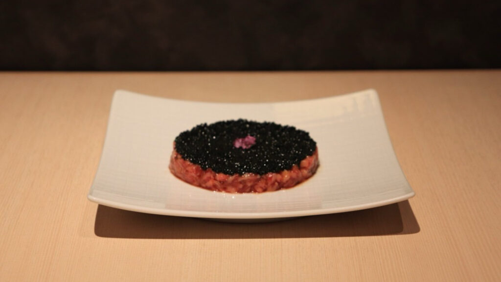 うしふじキャビアユッケ